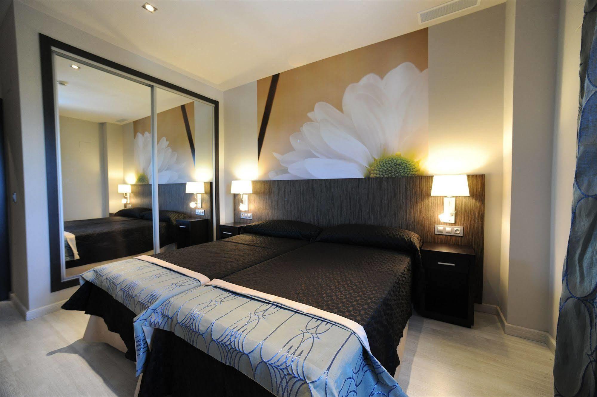 Leo Deluxe Punta Umbria (Adults Only) 아파트 외부 사진